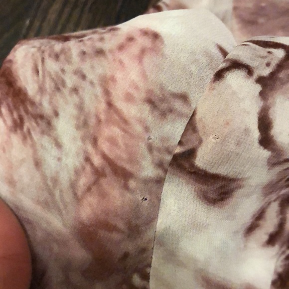 Jennifer Lopez chiffon top - Picture 6 of 9